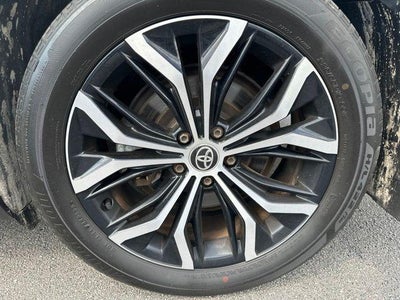 2024 Toyota Toyota Crown XLE