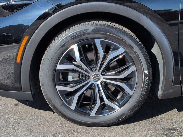 2023 Toyota Toyota Crown XLE XLE