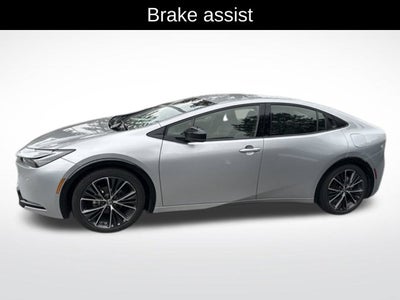 2025 Toyota Prius XLE