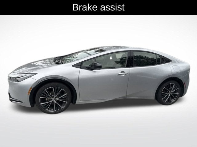 2025 Toyota Prius XLE