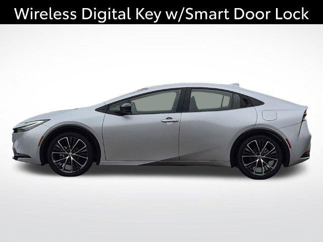 2025 Toyota Prius XLE