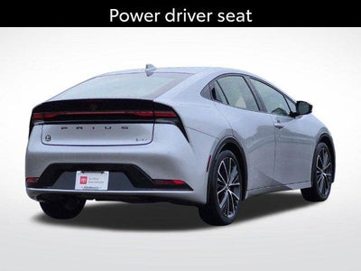 2025 Toyota Prius XLE