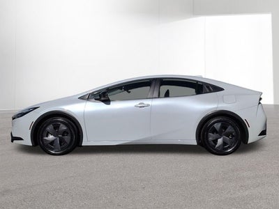2024 Toyota PRIUS PRIME SE