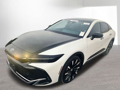 2024 Toyota CROWN Platinum