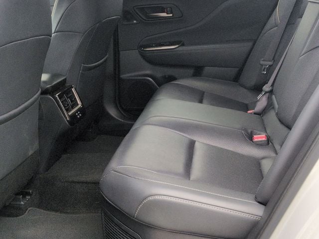 2024 Toyota CROWN Platinum