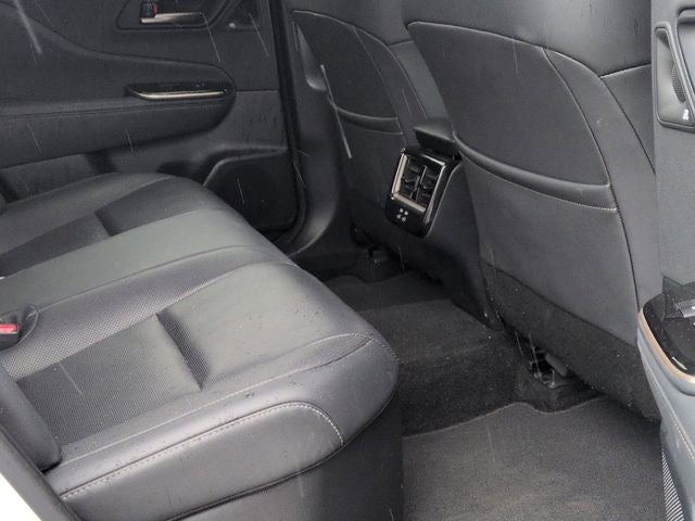 2024 Toyota CROWN Platinum