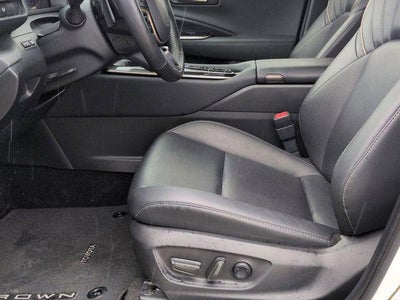 2024 Toyota CROWN Platinum