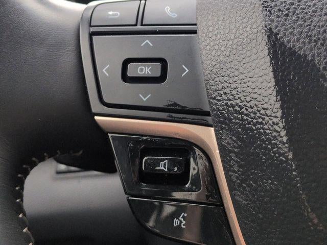 2024 Toyota CROWN Platinum