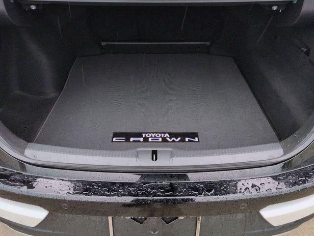 2024 Toyota CROWN Platinum