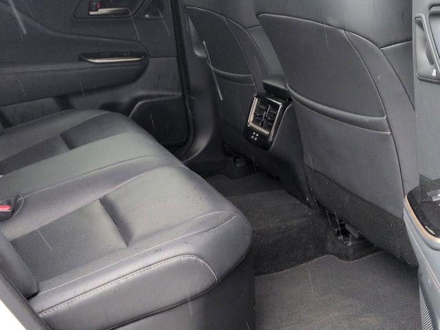 2024 Toyota CROWN Platinum