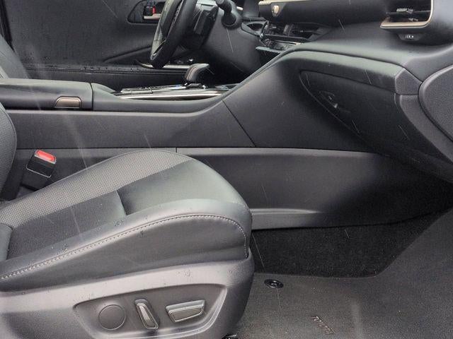 2024 Toyota CROWN Platinum