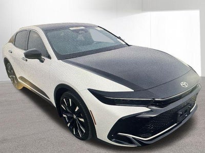 2024 Toyota CROWN Platinum