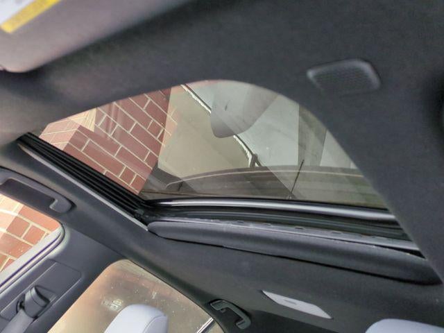 2025 Toyota COROLLA HYBRID SE