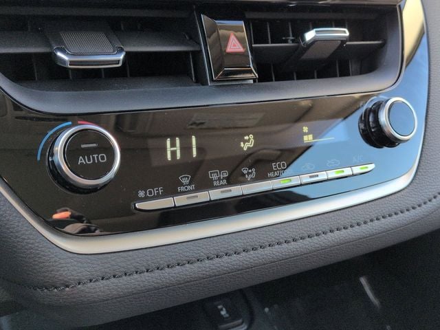 2021 Toyota COROLLA XLE