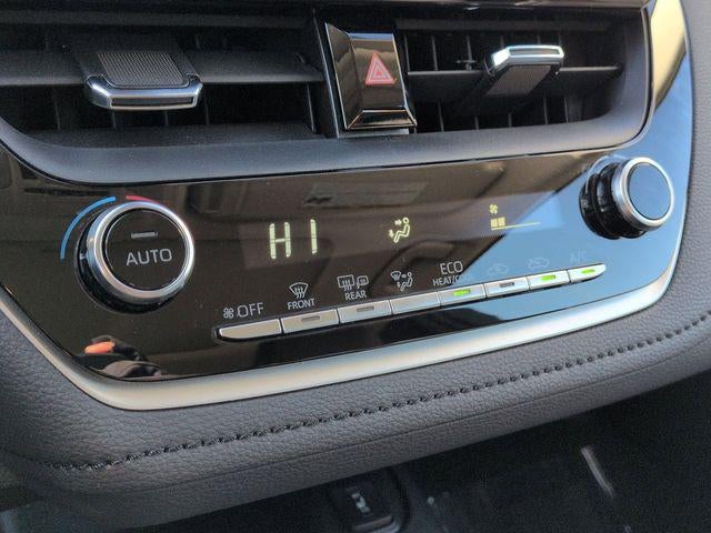 2021 Toyota COROLLA XLE