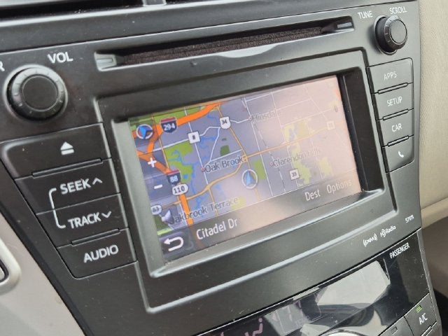 2013 Toyota PRIUS v Three