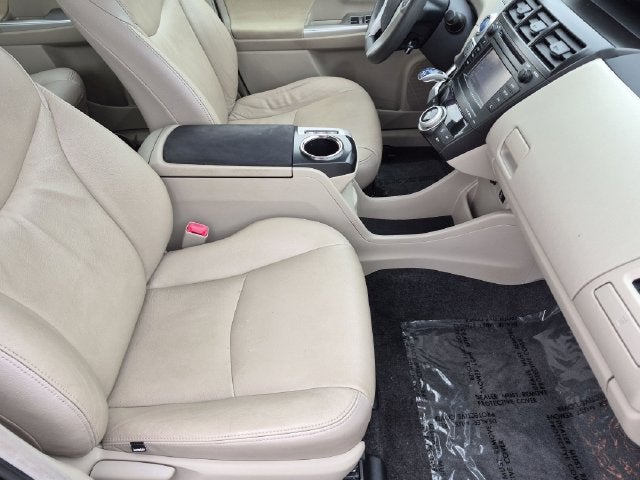 2013 Toyota PRIUS v Three