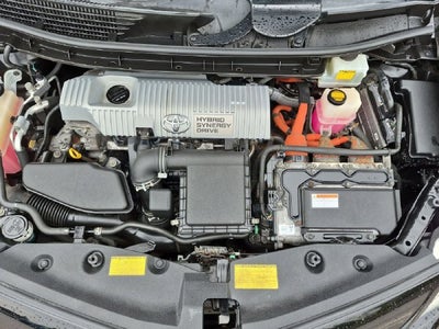 2013 Toyota PRIUS v Three