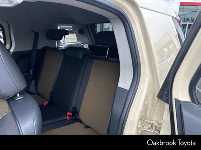 2010 Toyota FJ CRUISER Base