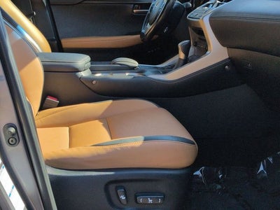 2017 Lexus NX 200t 200t