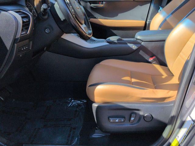 2017 Lexus NX 200t 200t