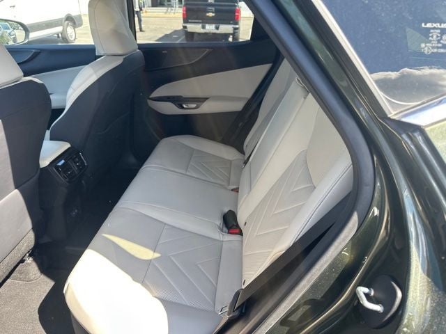 2025 Lexus NX 450h+ Luxury