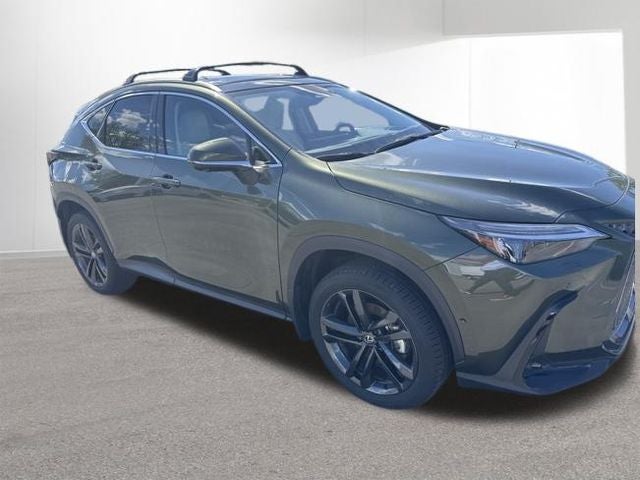 2025 Lexus NX 450h+ Luxury