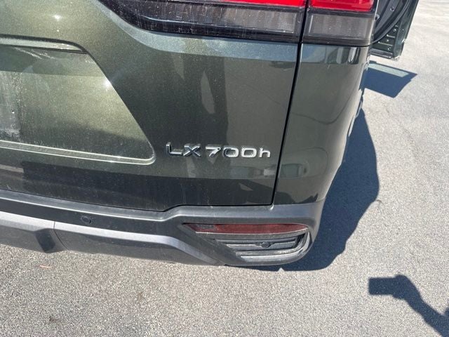 2025 Lexus LX 700h Ultra Luxury