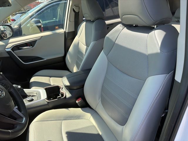 2023 Toyota RAV4 HYBRID Limited