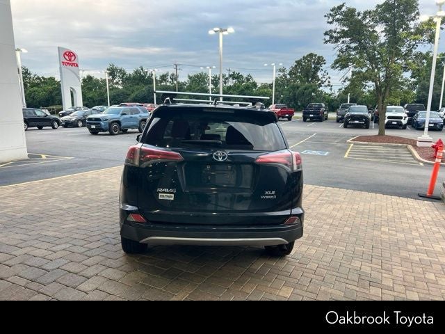 2017 Toyota RAV4 Hybrid XLE
