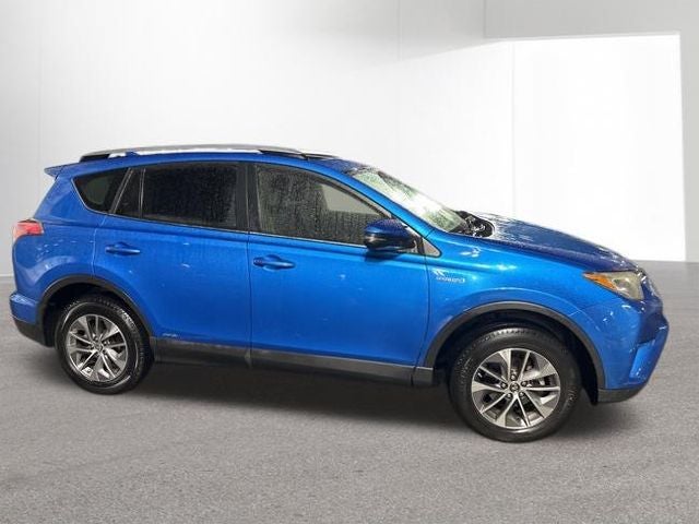 2017 Toyota RAV4 Hybrid XLE