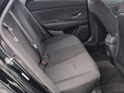 2024 Hyundai Elantra SE