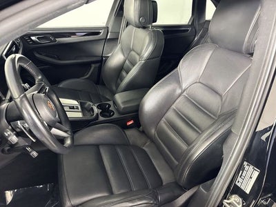 2022 Porsche Macan S
