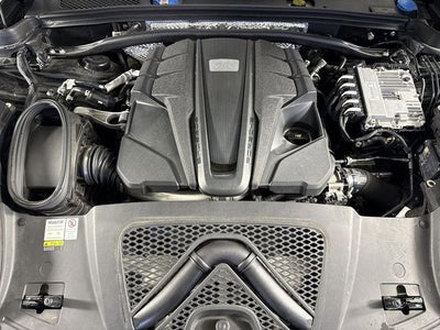 2022 Porsche Macan S