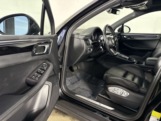2022 Porsche Macan S
