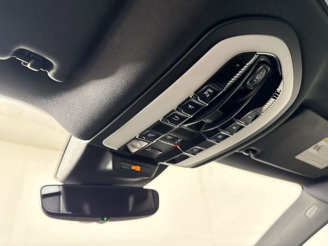 2022 Porsche Macan S
