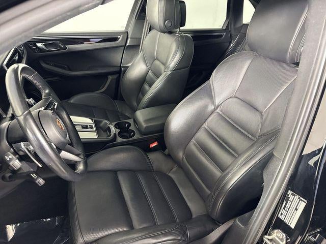 2022 Porsche Macan S