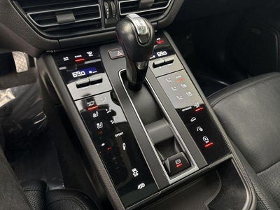 2022 Porsche Macan S