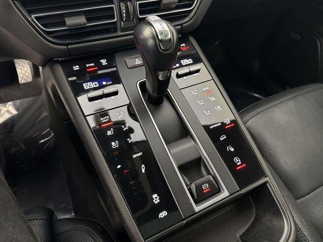 2022 Porsche Macan S