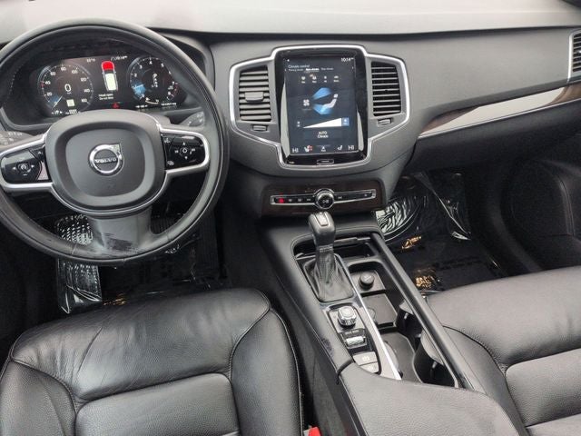 2019 Volvo XC90 T6 Momentum