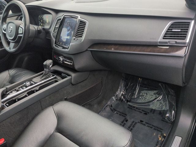2019 Volvo XC90 T6 Momentum