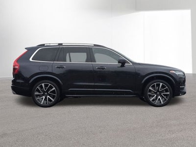 2019 Volvo XC90 T6 Momentum