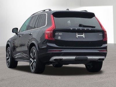 2019 Volvo XC90 T6 Momentum