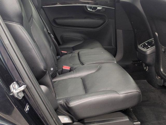 2019 Volvo XC90 T6 Momentum