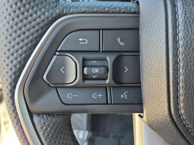 2026 Toyota Tacoma SR5 - Photo 15