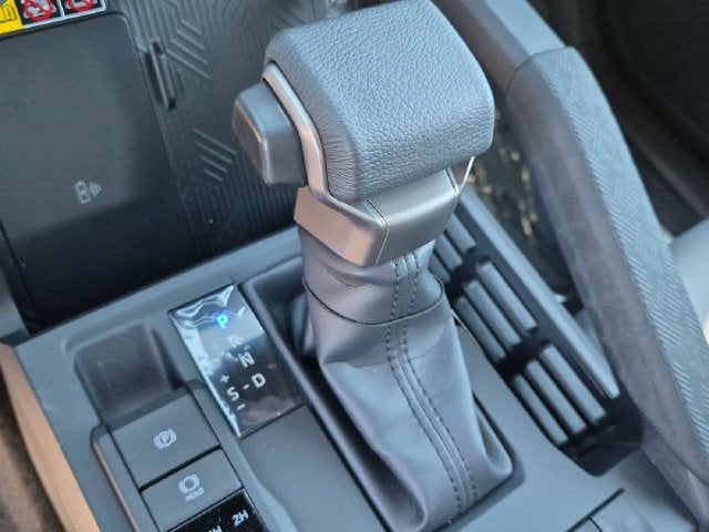 2026 Toyota Tacoma SR5 - Photo 22