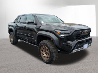 2026 Toyota Tacoma i-FORCE MAX Tacoma Trailhunter