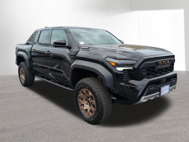 2026 Toyota Tacoma i-FORCE MAX Tacoma Trailhunter