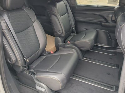 2026 Toyota Sienna Woodland Edition