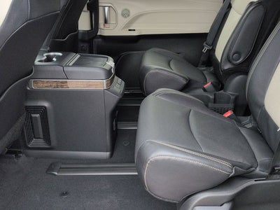 2026 Toyota Sienna Platinum